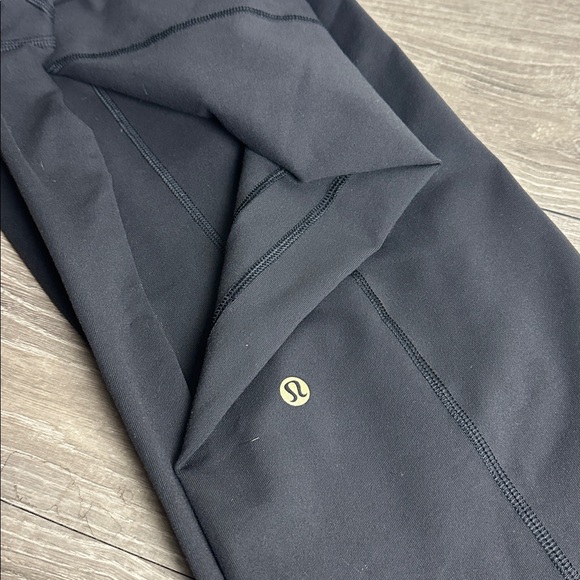 Lululemon Define Zip-Front High-Rise Flared Pant Size 8 - Picture 9 of 9